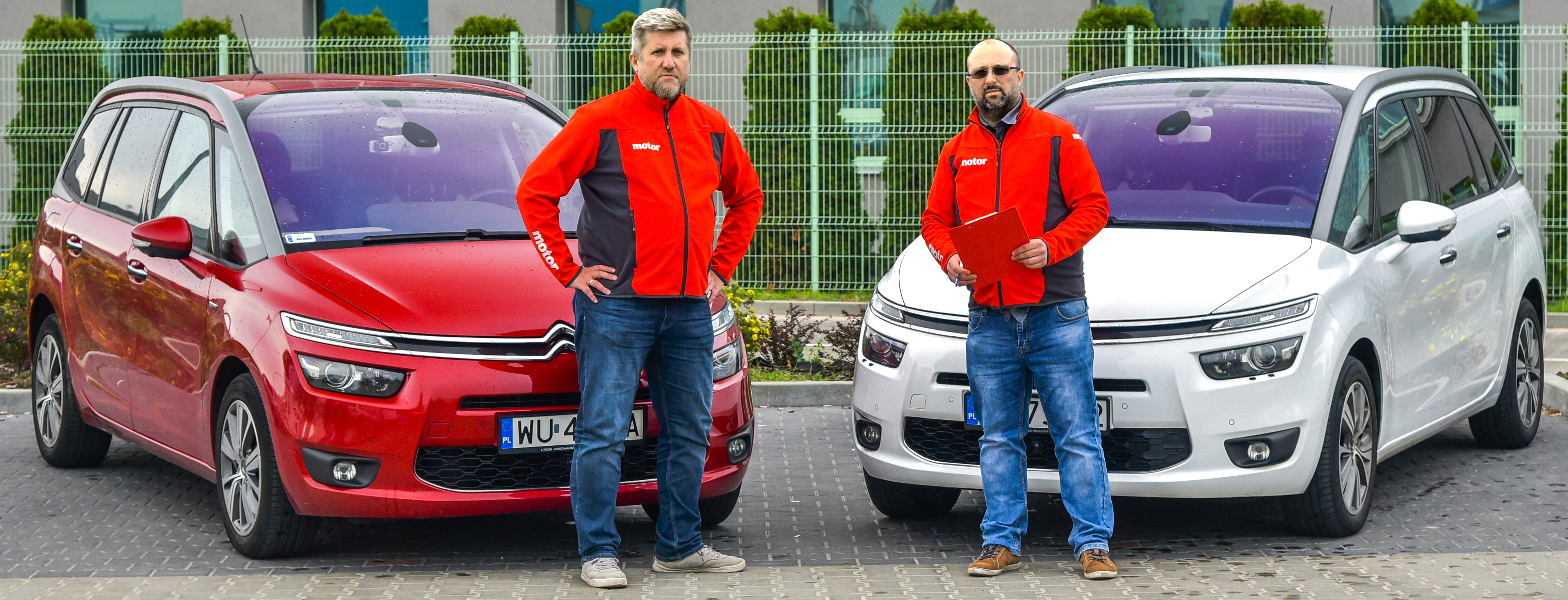 Dwa Citroeny C4 na starcie testu stylu jazdy