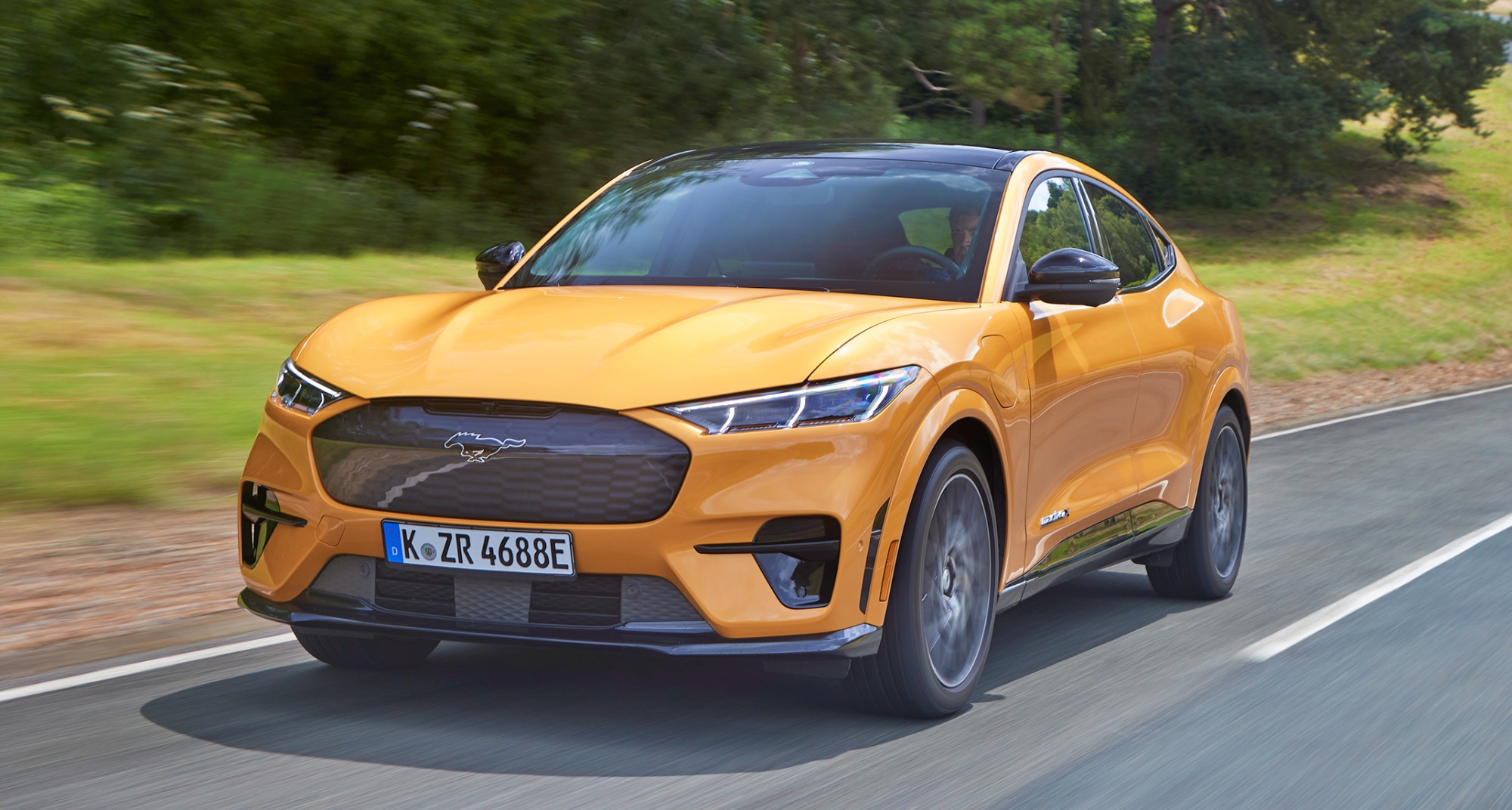 Ford Mustang Mach-E GT przód