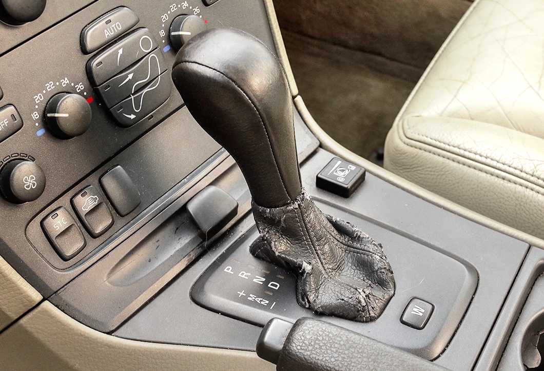 Volvo V70 II T5 drążek przekładni automatycznej