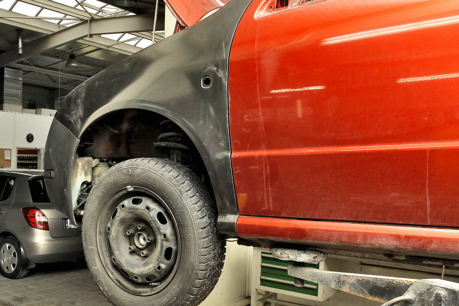 niepolakierowany blotnik