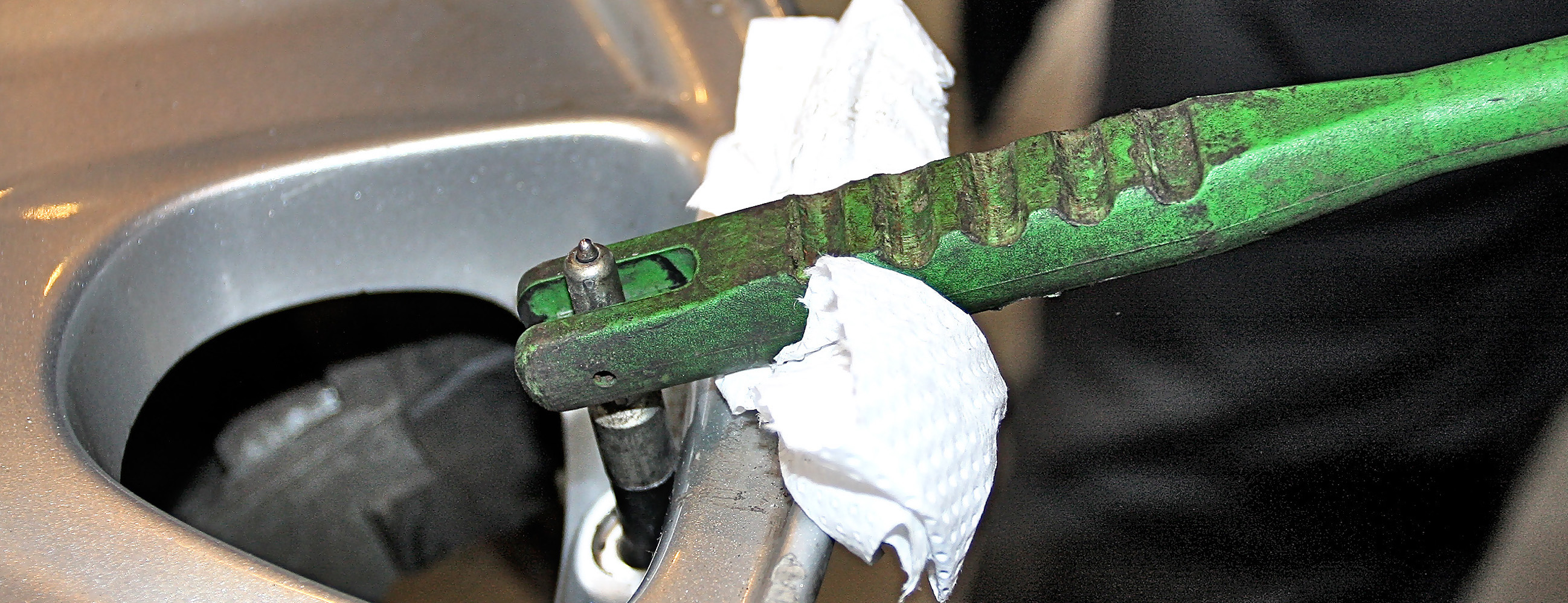 wymiana zaworu w kole