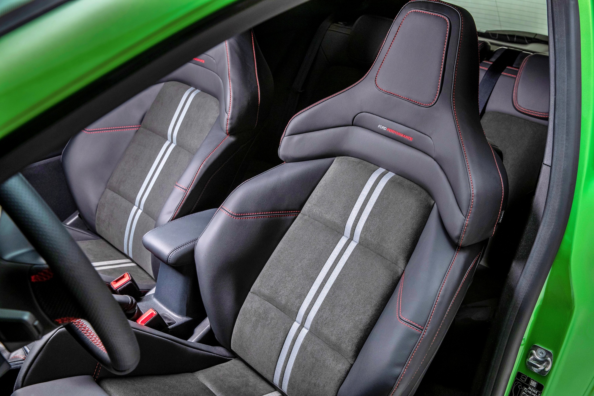 Ford Fiesta siedzenia
