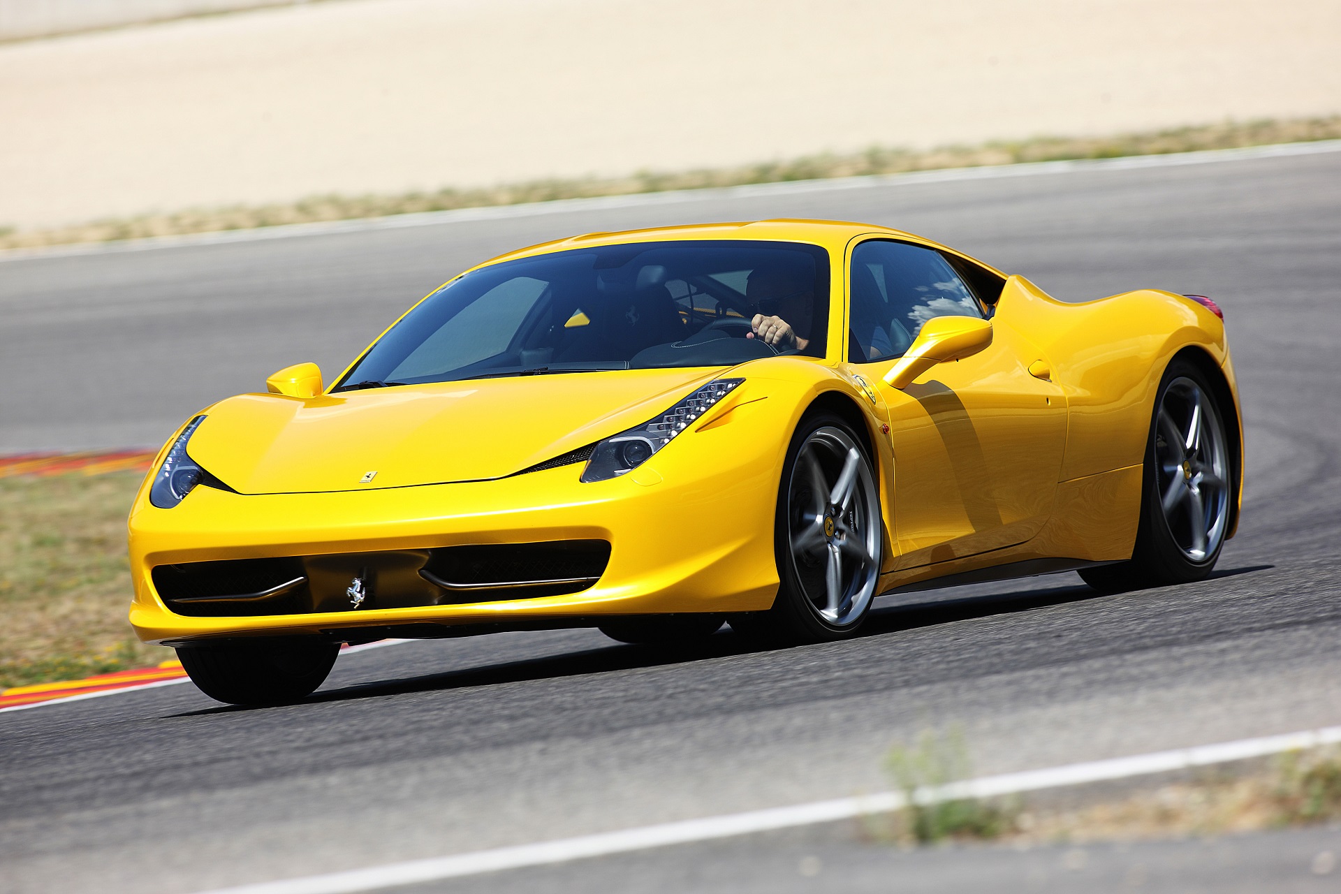 Ferrari 458 - przód