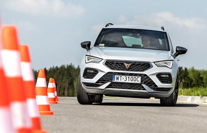 Cupra Ateca - slalom