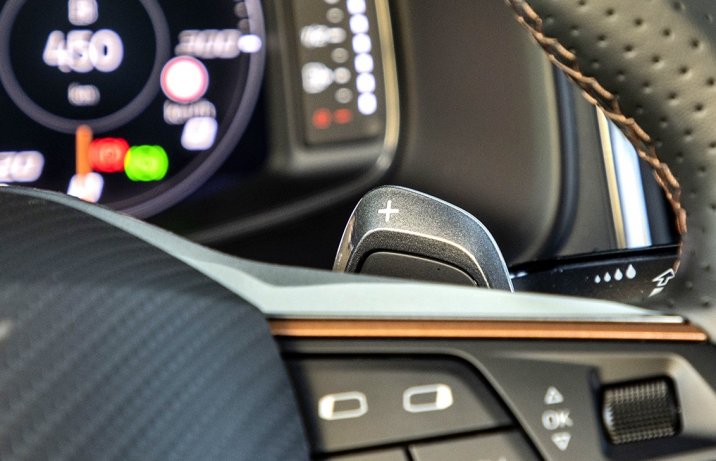 Cupra Ateca - manetka