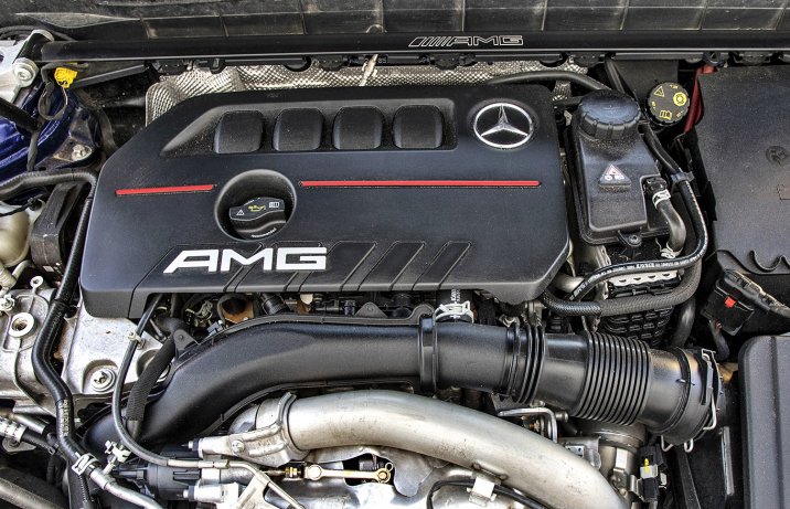 Mercedes-AMG GLB 35 4Matic - silnik