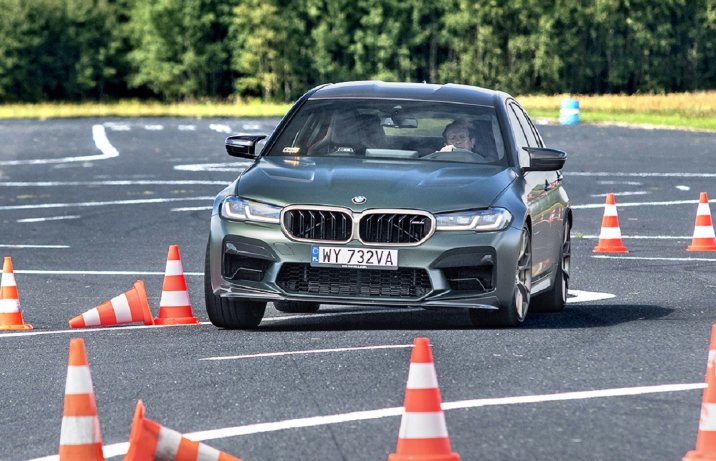 BMW M5 CS - przód