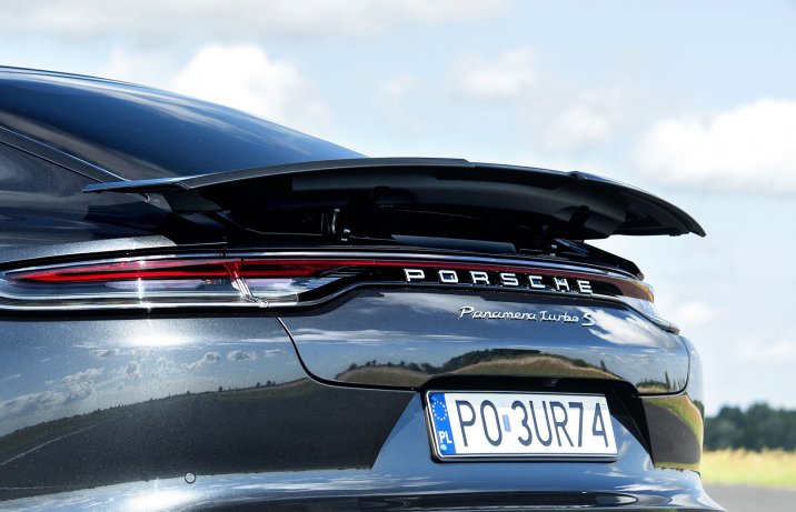 Porsche Panamera Turbo S - spoiler