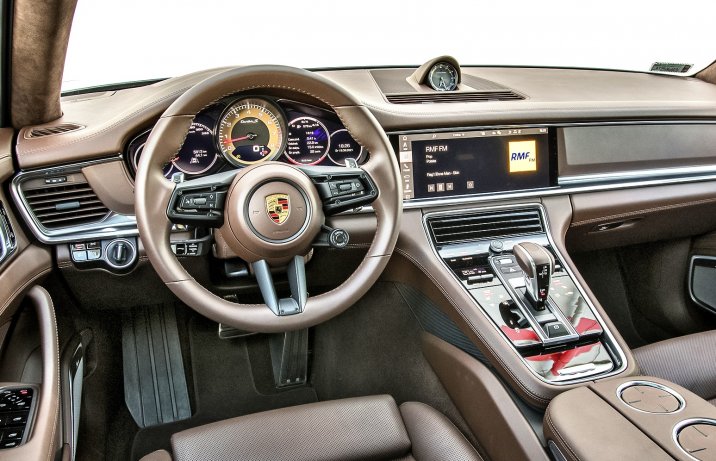 Porsche Panamera Turbo S - kokpit