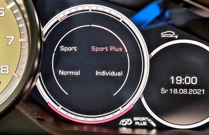 Porsche Panamera Turbo S - tryby jzdy