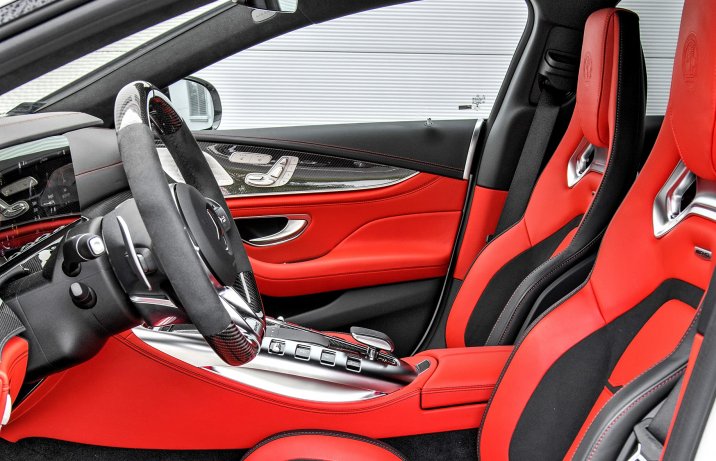 Mercedes-AMG GT 4d S 63 4Matic+ - fotele
