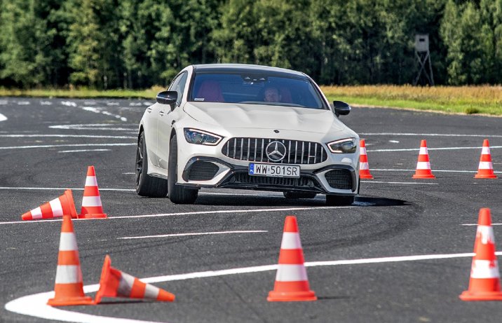 Mercedes-AMG GT 4d S 63 4Matic+ - szykana