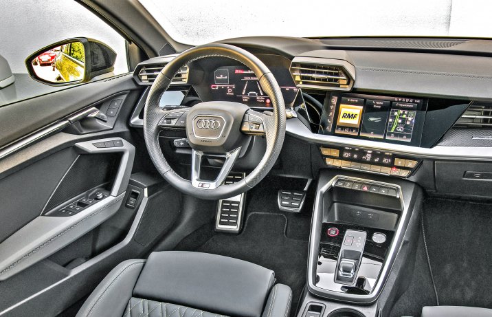 2021 Audi S3 Sportback - deska rozdzielcza