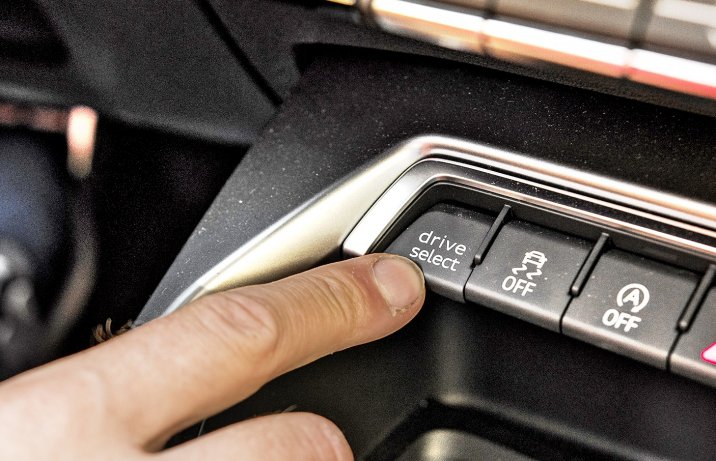 2021 Audi S3 Sportback - tryby jazdy