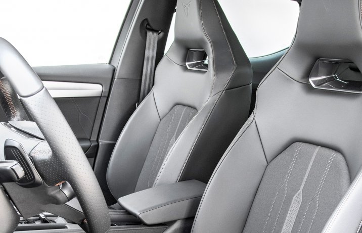 2021 Cupra Leon 2.0 TSI - fotele