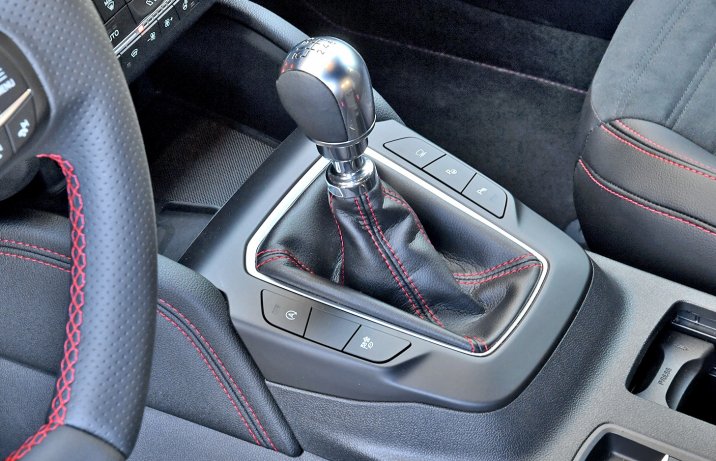 2020 Ford Kuga - lewarek