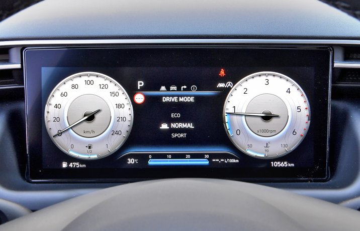 2021 Hyundai Tucson - cyfrowe zegary