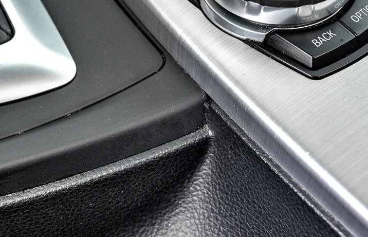 BMW 320d xDrive F31 – materiały wykończeniowe