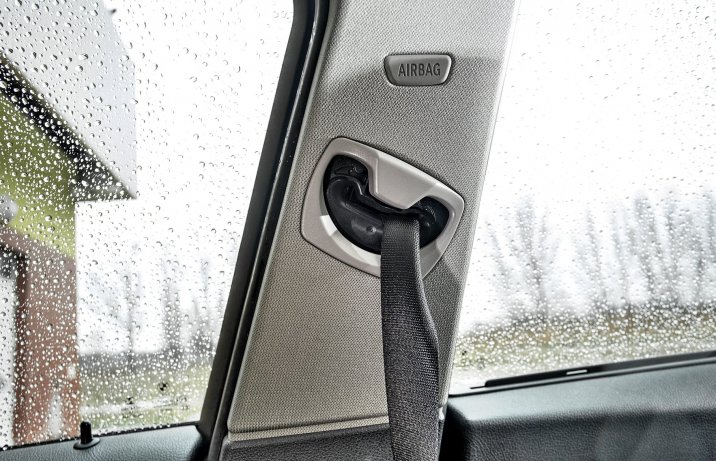 BMW 320d xDrive F31 – pasy bezpieczeństwa