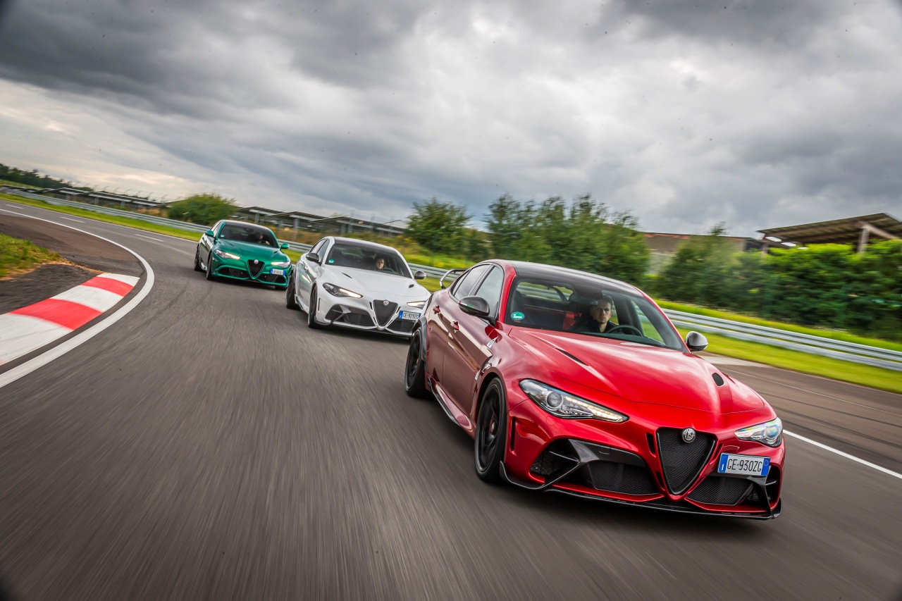 Alfa Romeo Giulia GTA - przód