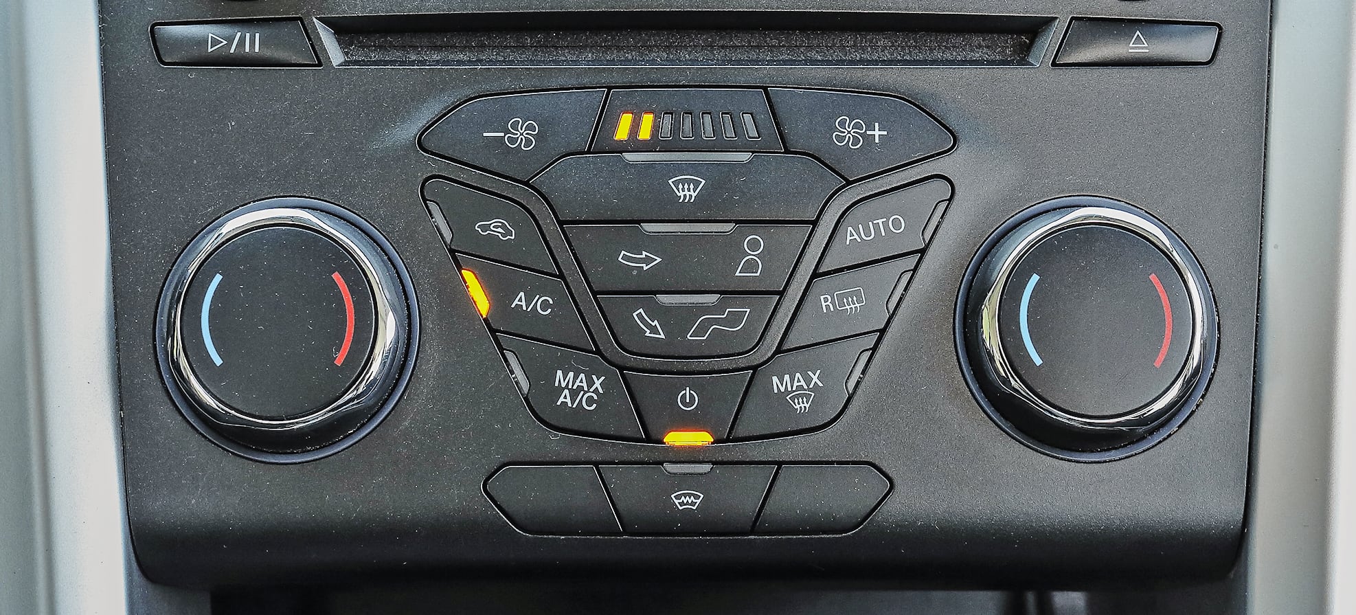Ford Mondeo Mk5 2.0 TDCi klimatyzacja