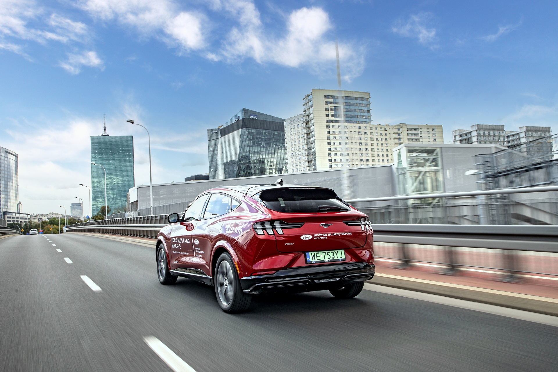 Ford Mustang Mach-E (3)