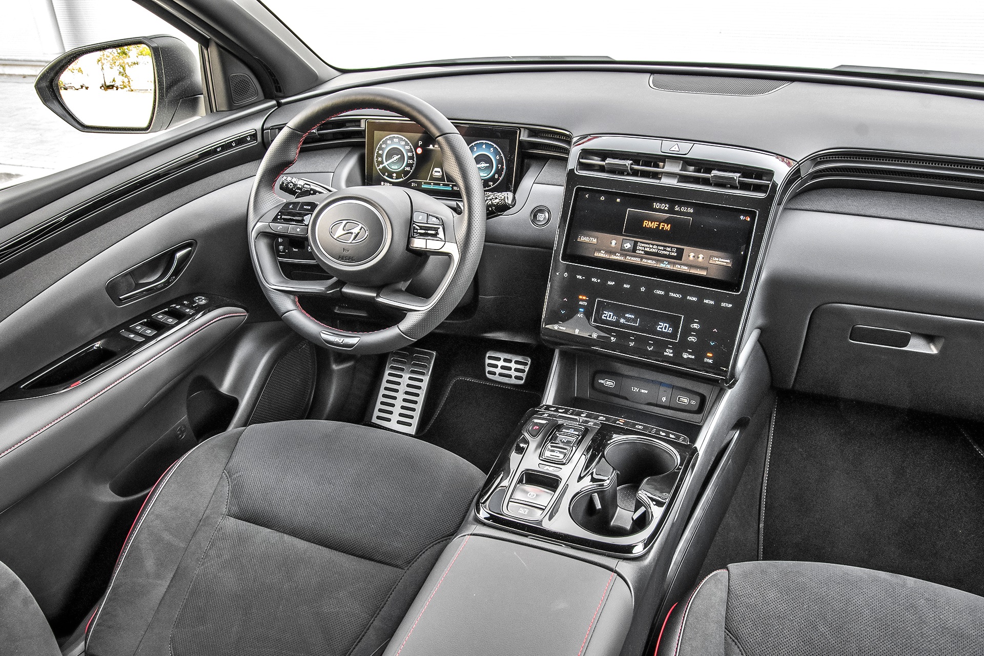 Hyundai Tucson 1.6 T-GDI 7DCT 4WD N Line - kokpit