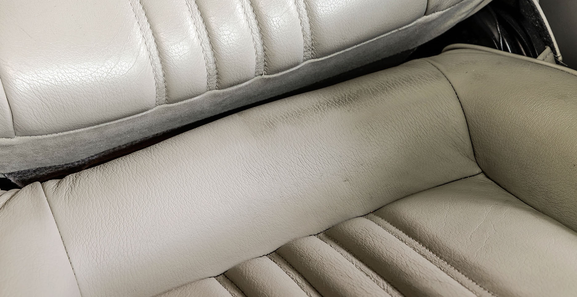 Skóra przed i po czyszczeniu