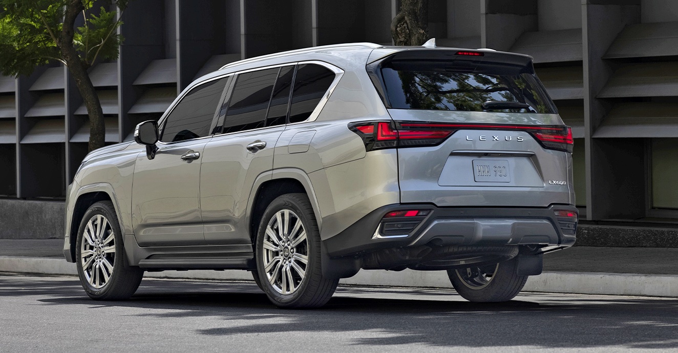 Lexus LX tył