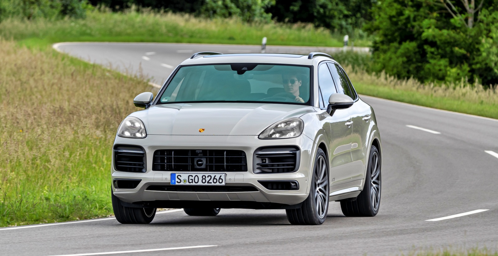 Porsche Cayenne przód