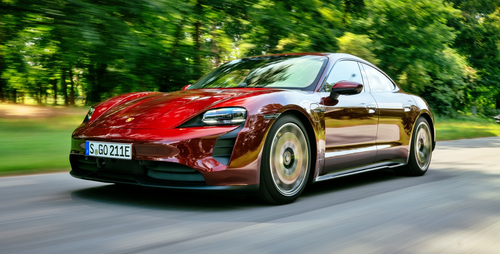 Porsche Taycan przód