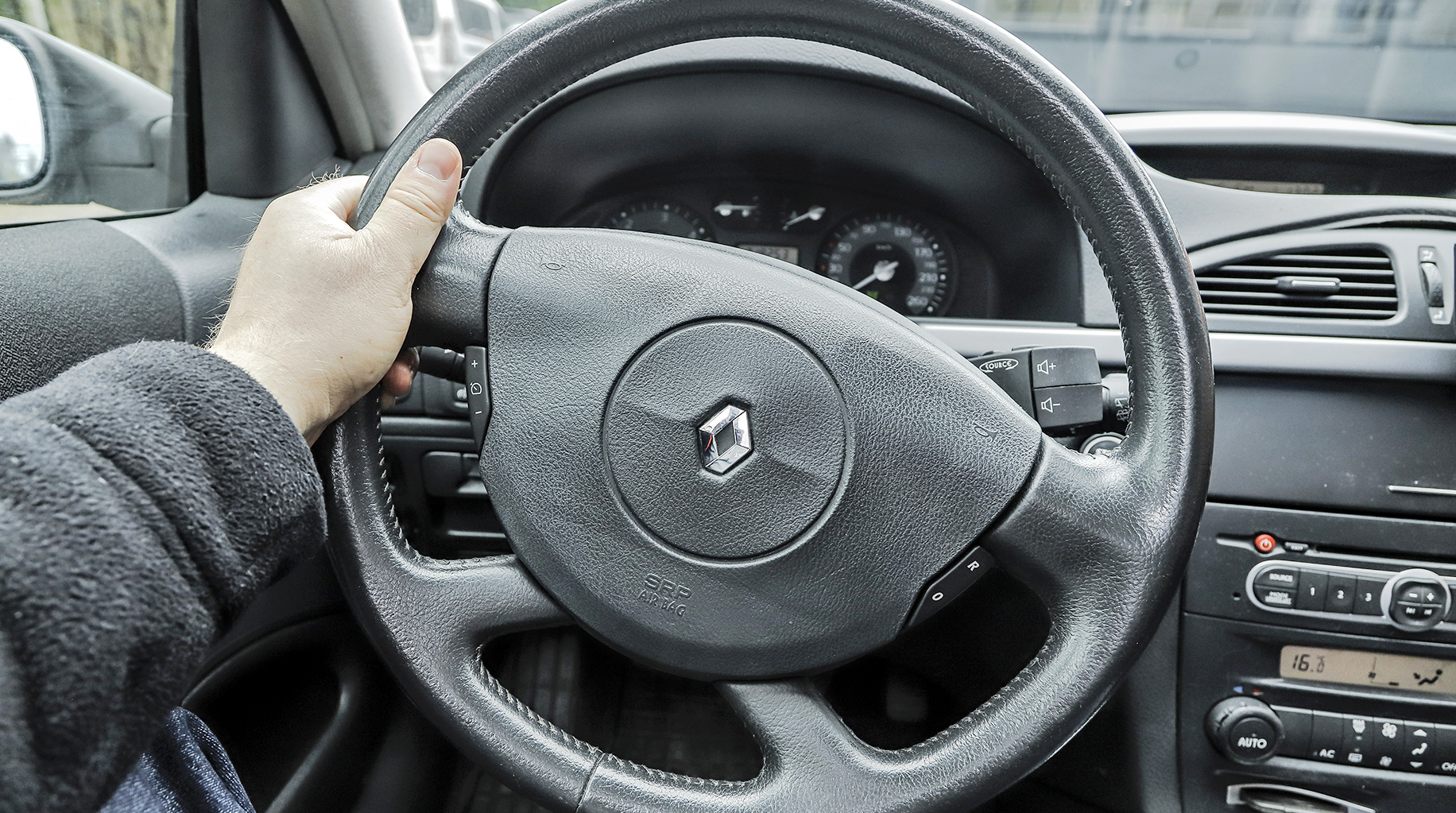 Zablokowanie przekładni kierowniczej