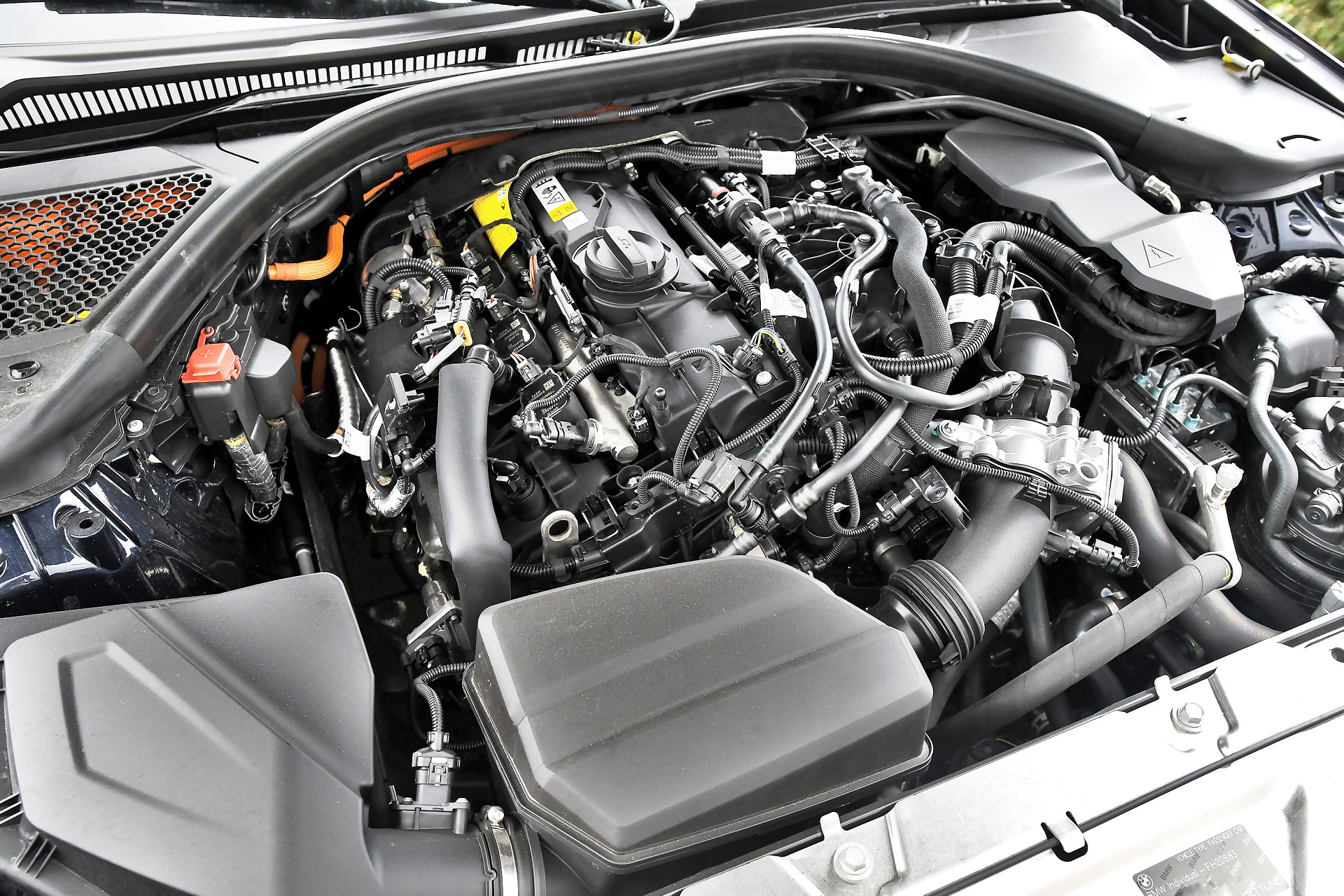 BMW 330e Limuzyna - silnik