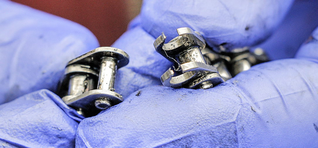 pęknięty łańcuch rozrządu