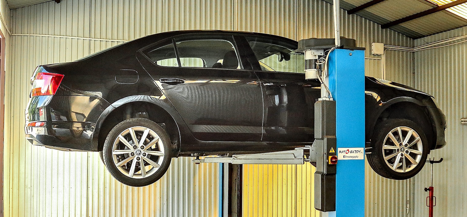 Skoda Octavia III 1.4 TSI na podnośniku