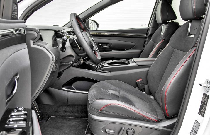 Hyundai Tucson 1.6 T-GDI 7DCT 4WD Platinum N Line - fotele