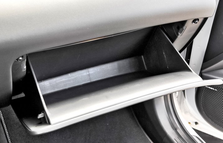 Hyundai Tucson 1.6 T-GDI 7DCT 4WD Platinum N Line - schowek