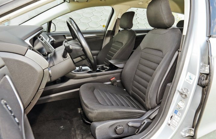 Ford Mondeo Mk5 2.0 TDCi – fotele