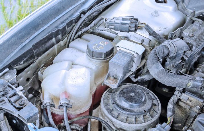 Ford Mondeo Mk5 2.0 TDCi – zbiornik płynu chłodniczego