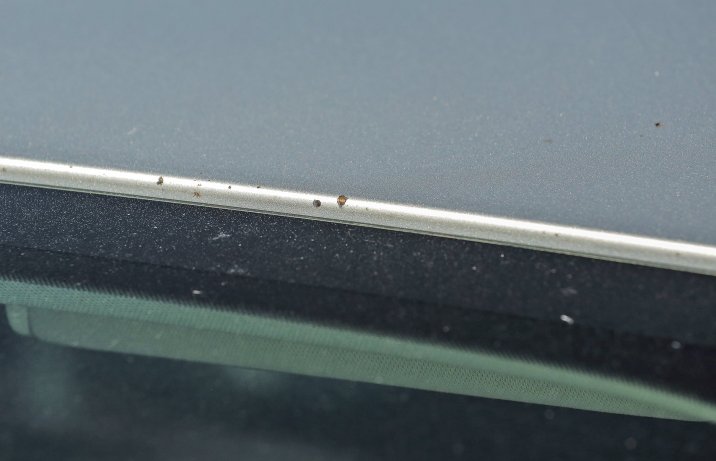 Ford Mondeo Mk5 2.0 TDCi – odpryski nad   przednią szybą