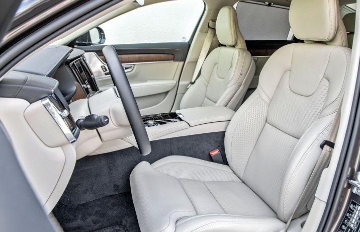 2021 Volvo S90 T8 Polestar - siedzenia