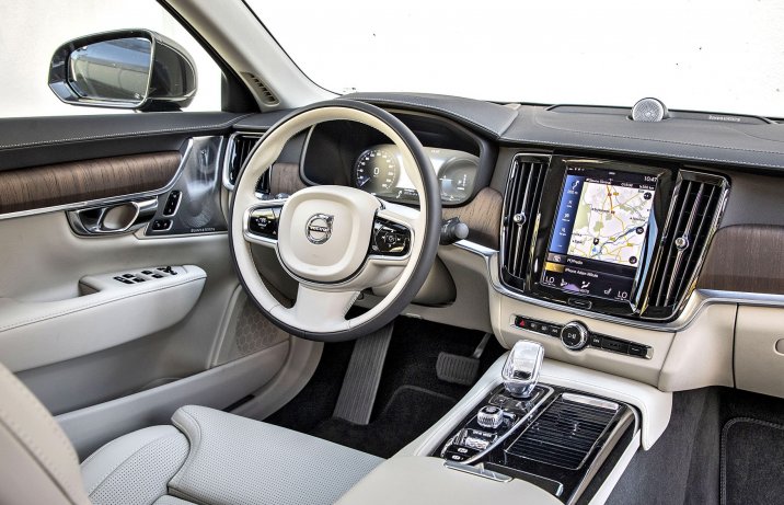 2021 Volvo S90 T8 Polestar - kokpit