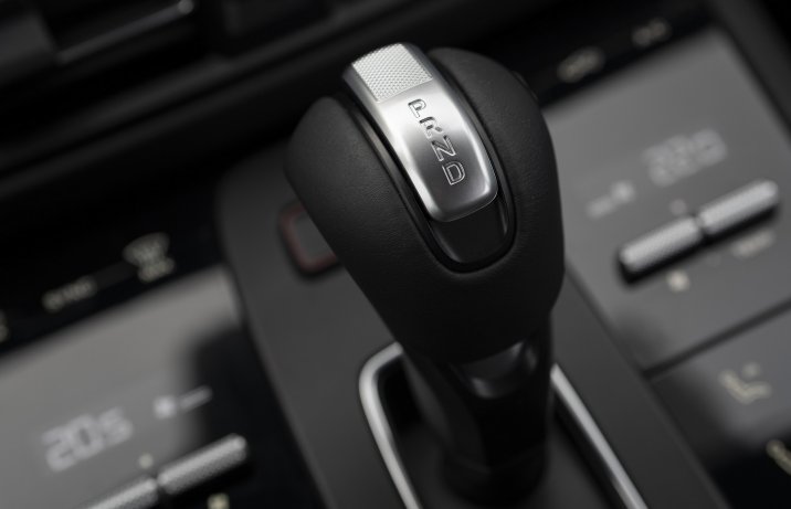 2022 Porsche Macan S - kokpit