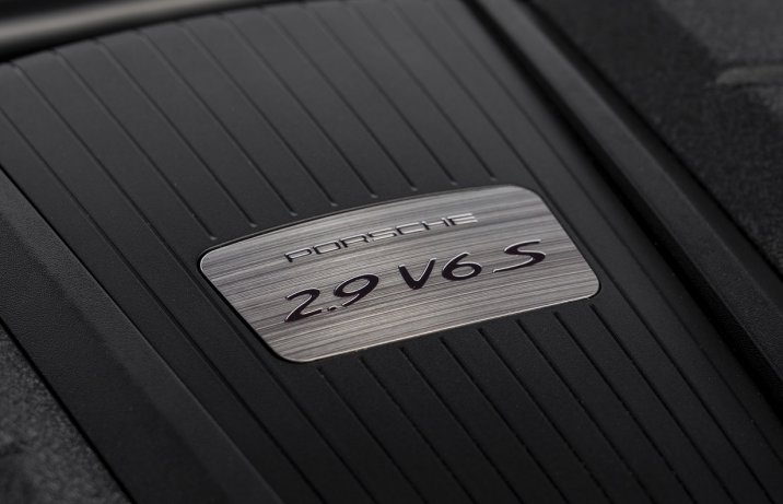 2022 Porsche Macan S - silnik