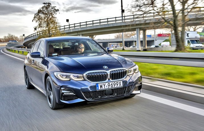 2020 BMW 330e Limuzyna - przód