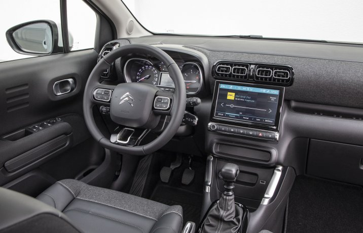 2022 Citroen C3 1.2 PT - kokpit