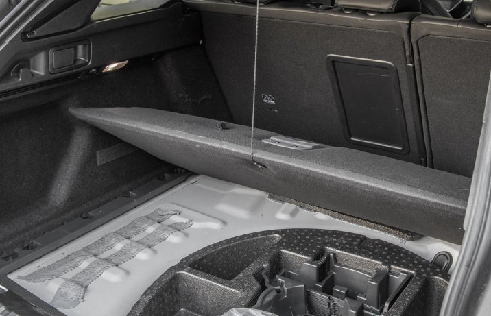 2021 Peugeot 508 SW 1.5 BlueHDi - podłoga