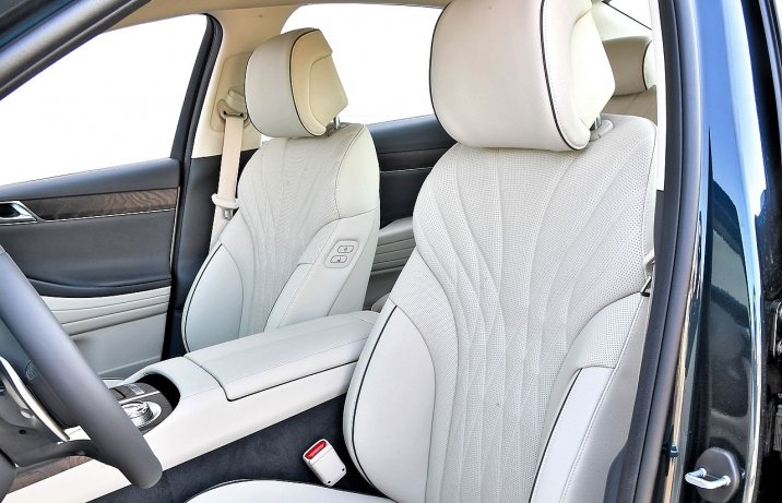2021 Genesis G80 2.2D - fotele