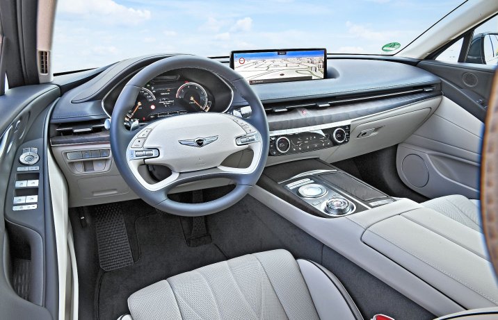 2021 Genesis G80 2.2D - kokpit