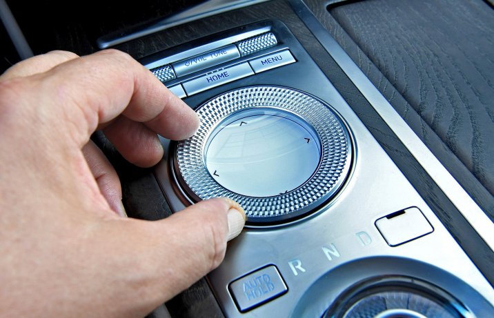 2021 Genesis G80 2.2D - pokrętło wielofunkcyjne